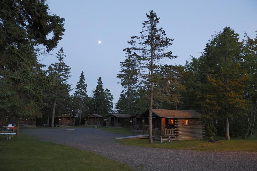 Narrows Too Camping Resort Cabin 1 Trenton Dış mekan fotoğraf